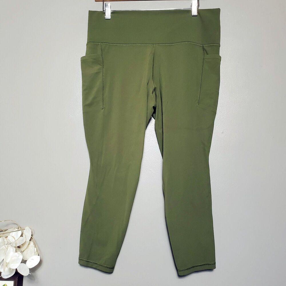 Athleta Salutation Stash Pocket II 7/8 Tight Leggings Size XL Olive Green 2021